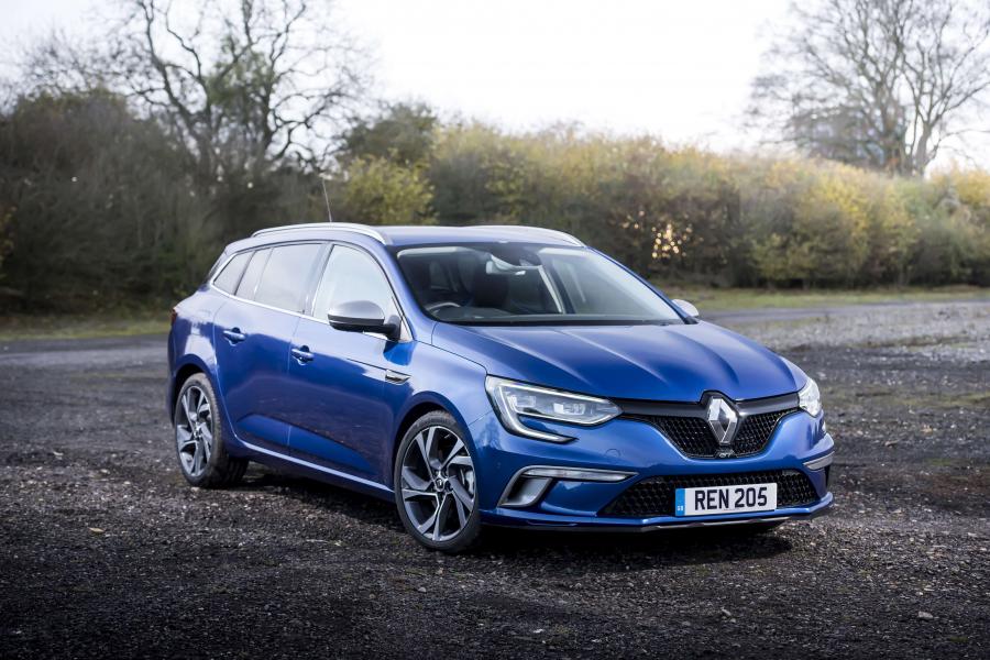  Renault Megane Estate GT 2016 года  (UK) (фото 27 из 30)